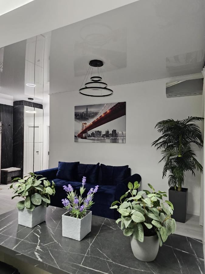 Mamaia Nord Vip Aparthotel 那沃达利 外观 照片